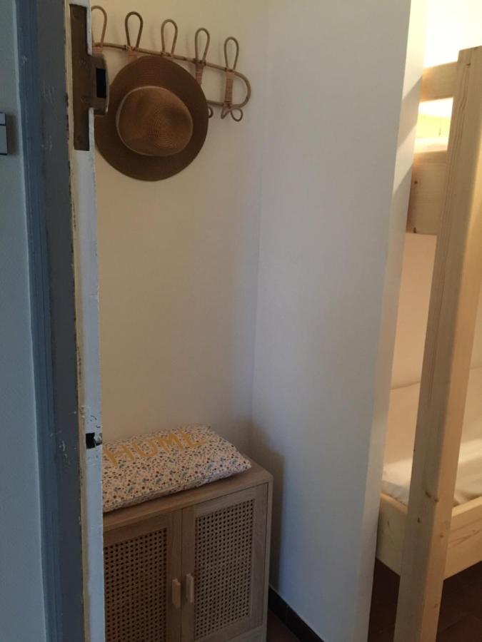 Studio Cabine,4 Personnes ,Renove,Au Calme,200 M De La Plage,Parking Prive Sète Esterno foto