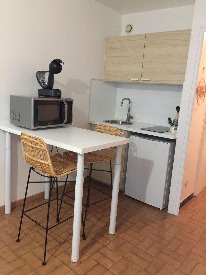 Studio Cabine,4 Personnes ,Renove,Au Calme,200 M De La Plage,Parking Prive Sète Esterno foto